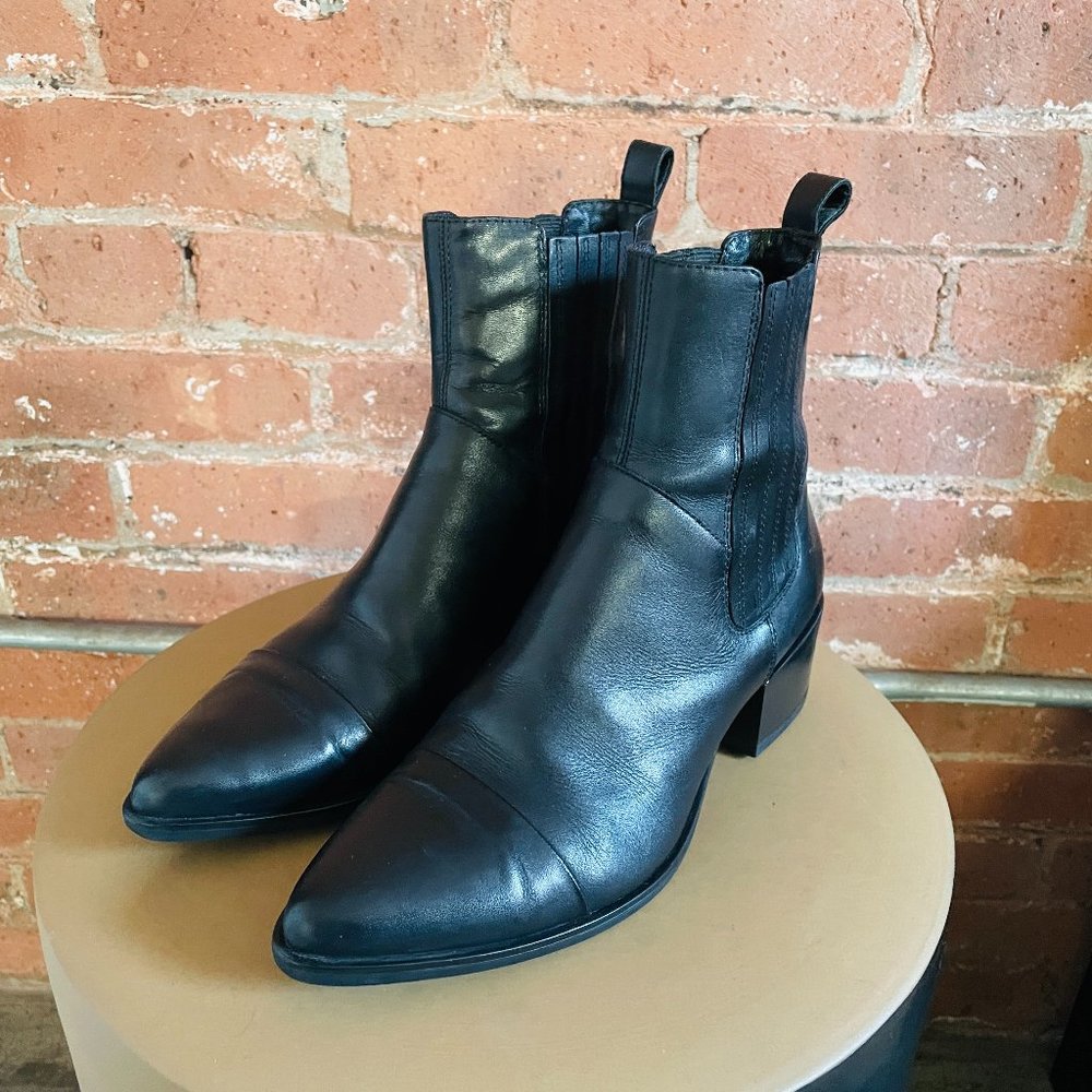 VAGABOND Marja Chelsea Boots